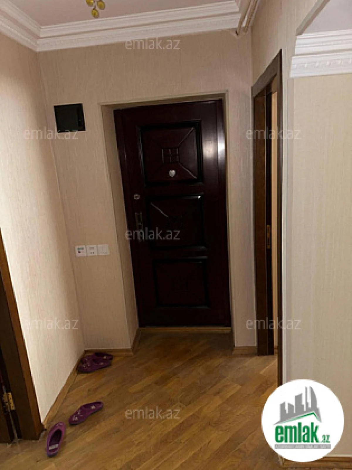 Satılır 2 otaqlı köhnə tikili 65 m²