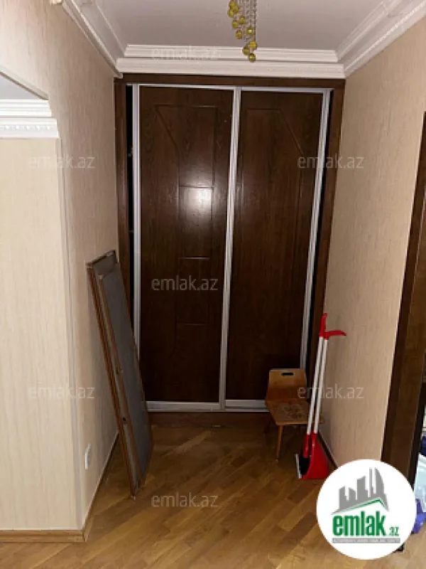 Satılır 2 otaqlı köhnə tikili 65 m²