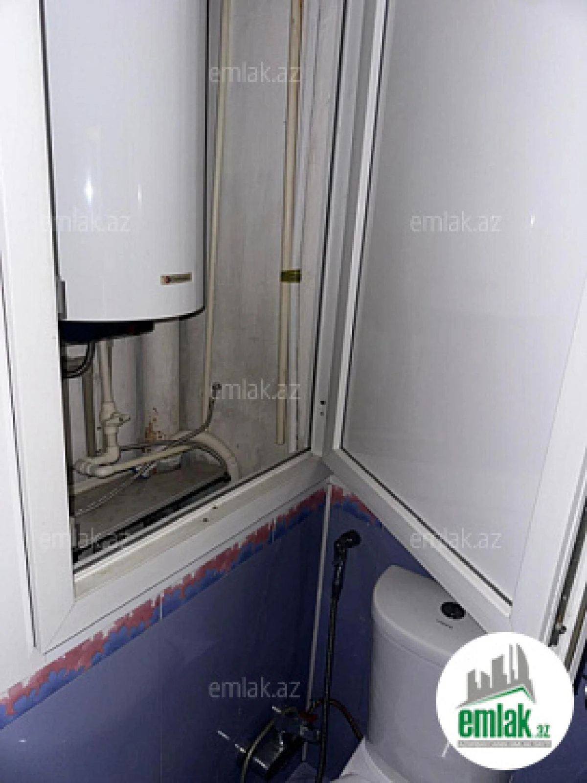 Satılır 2 otaqlı köhnə tikili 65 m²