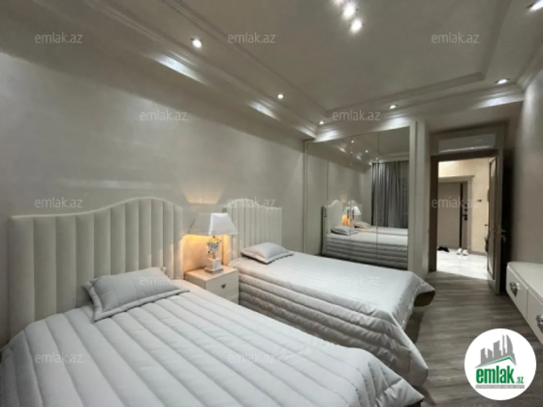 Satılır 3 otaqlı yeni tikili 140 m²