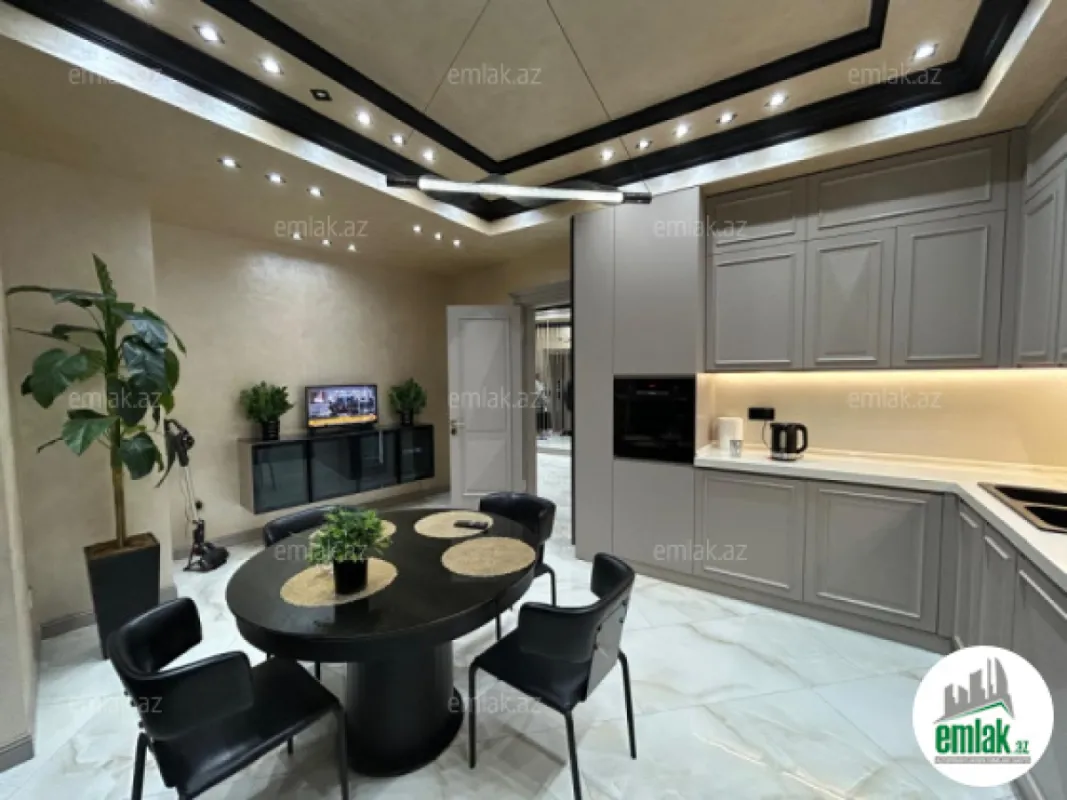 Satılır 3 otaqlı yeni tikili 140 m²