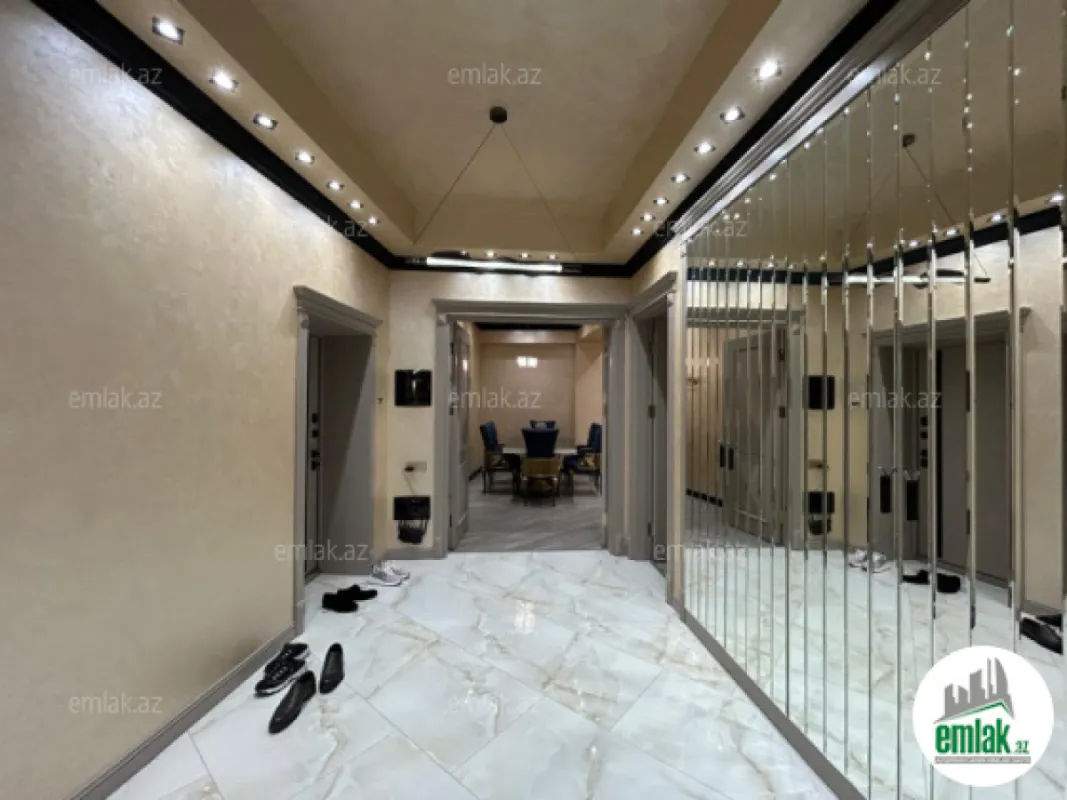 Satılır 3 otaqlı yeni tikili 140 m²