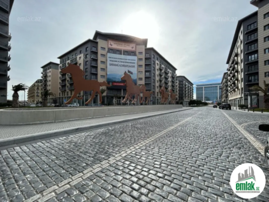Satılır 3 otaqlı yeni tikili 140 m²