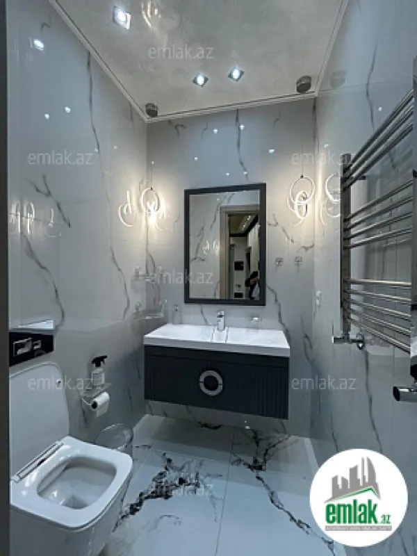 Satılır 3 otaqlı yeni tikili 140 m²