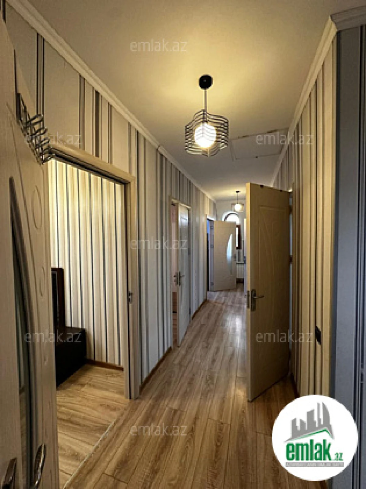 Satılır 4 otaqlı mənzil 150 m²