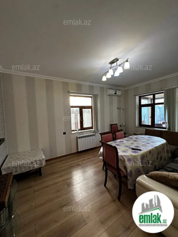 Satılır 4 otaqlı mənzil 150 m²