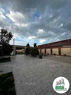 Satılır 4 otaqlı mənzil 150 m²