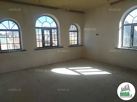 Satılır 6 otaqlı həyət evi 170 m²