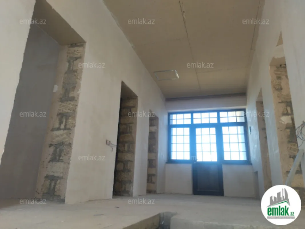 Satılır 6 otaqlı həyət evi 170 m²