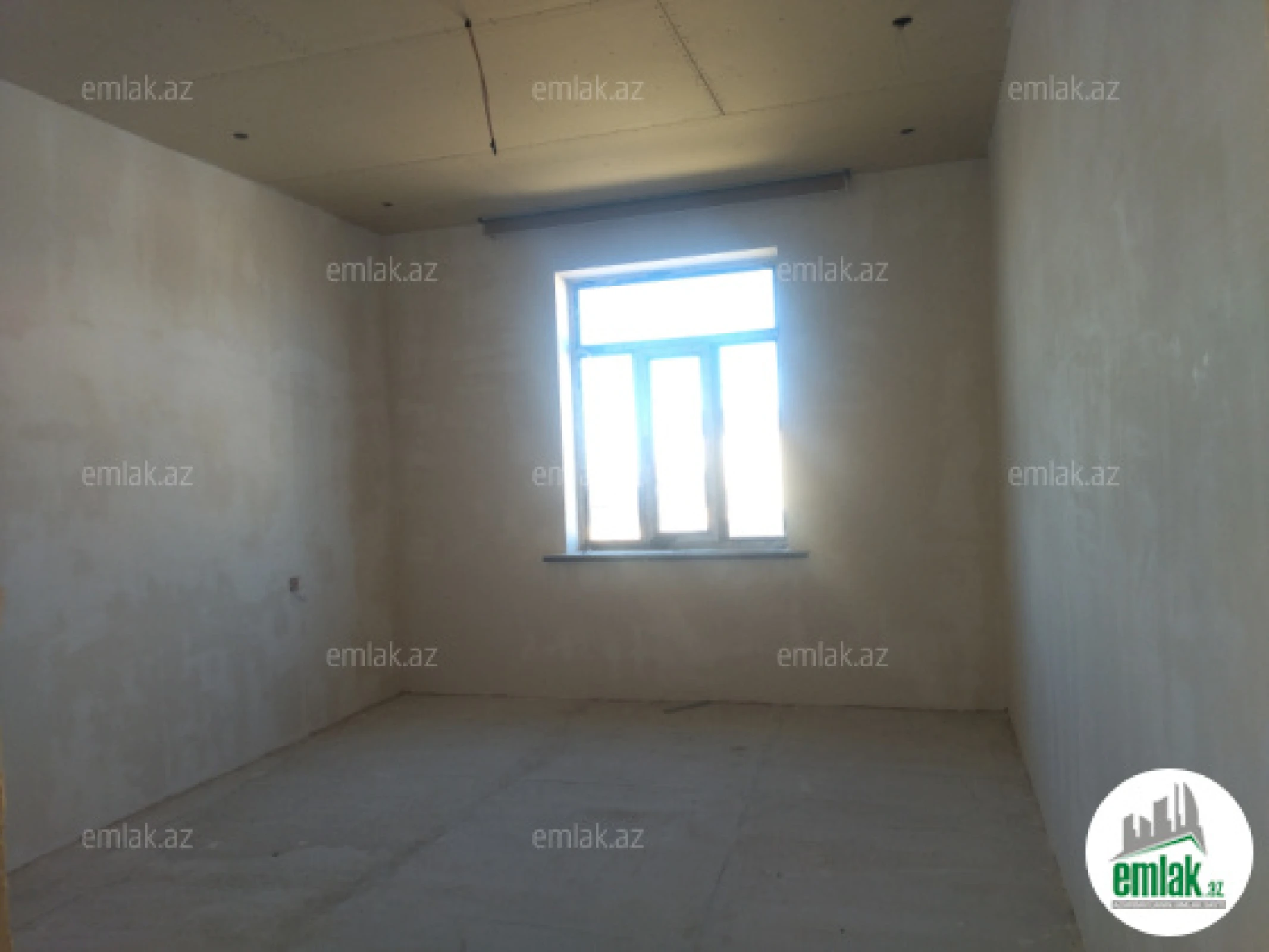 Satılır 6 otaqlı həyət evi 170 m²