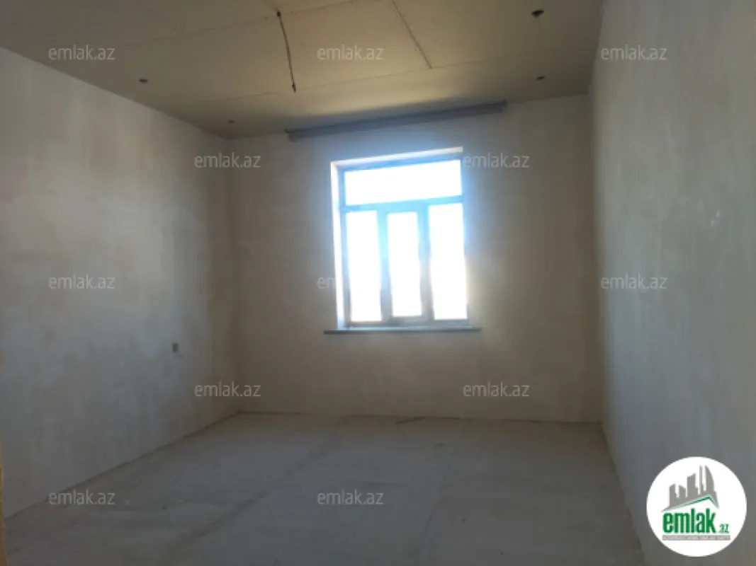 Satılır 6 otaqlı həyət evi 170 m²