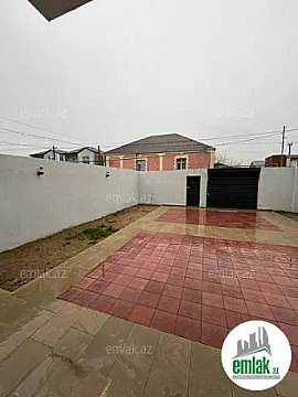 Satılır 5 otaqlı həyət evi 150 m²