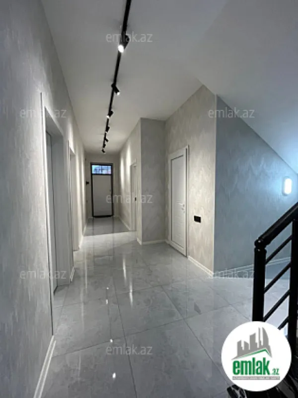 Satılır 5 otaqlı həyət evi 150 m²