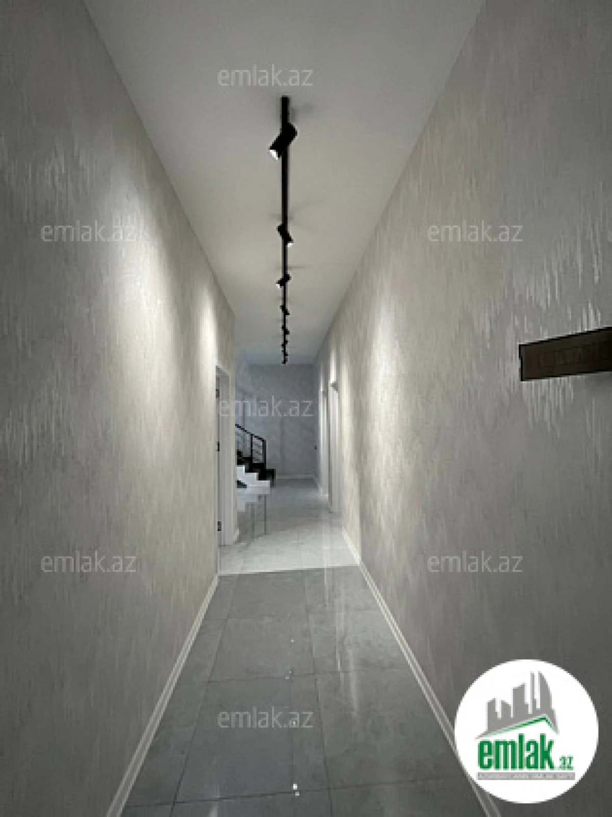 Satılır 5 otaqlı həyət evi 150 m²