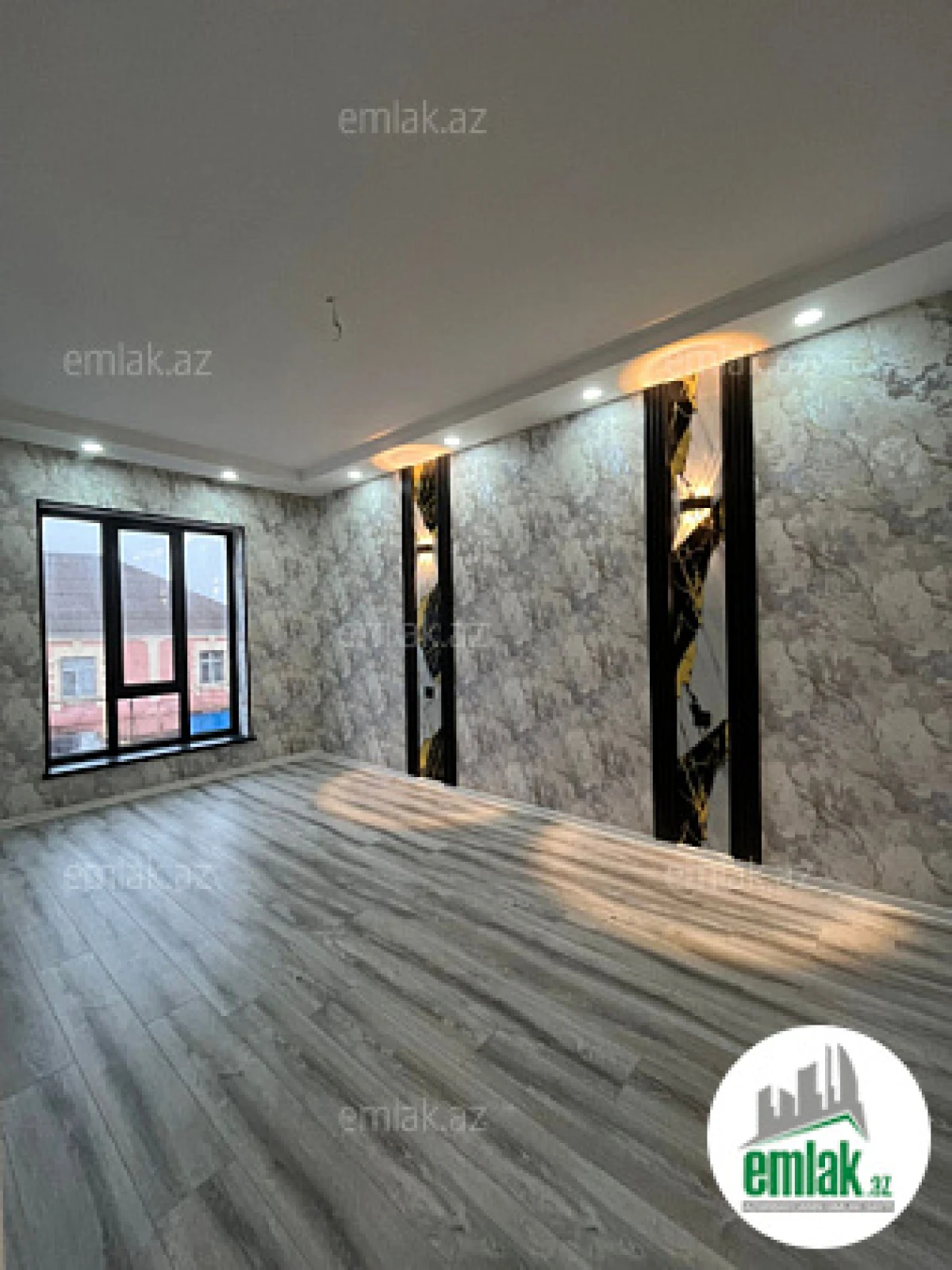 Satılır 5 otaqlı həyət evi 150 m²