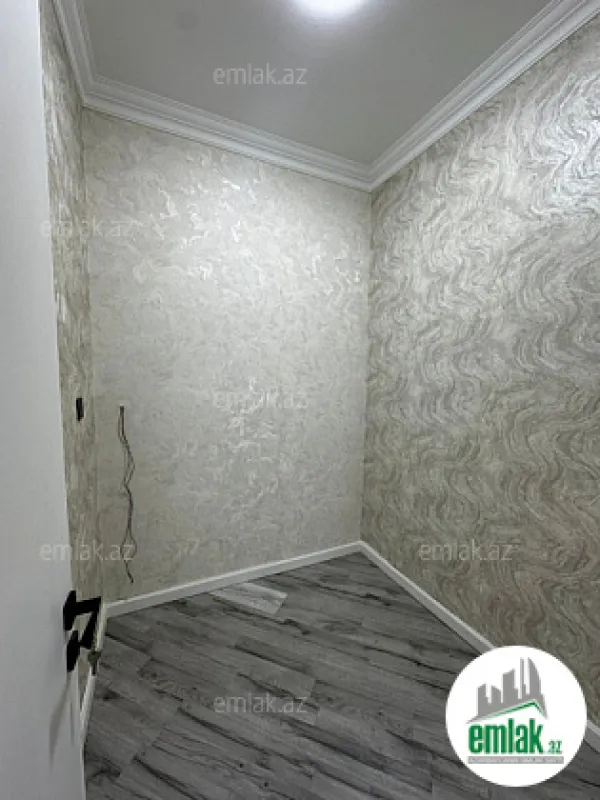 Satılır 4 otaqlı mənzil 150 m²