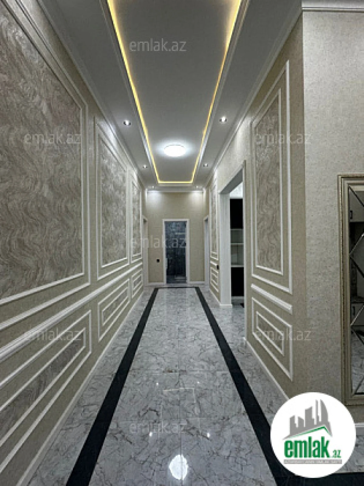 Satılır 4 otaqlı mənzil 150 m²