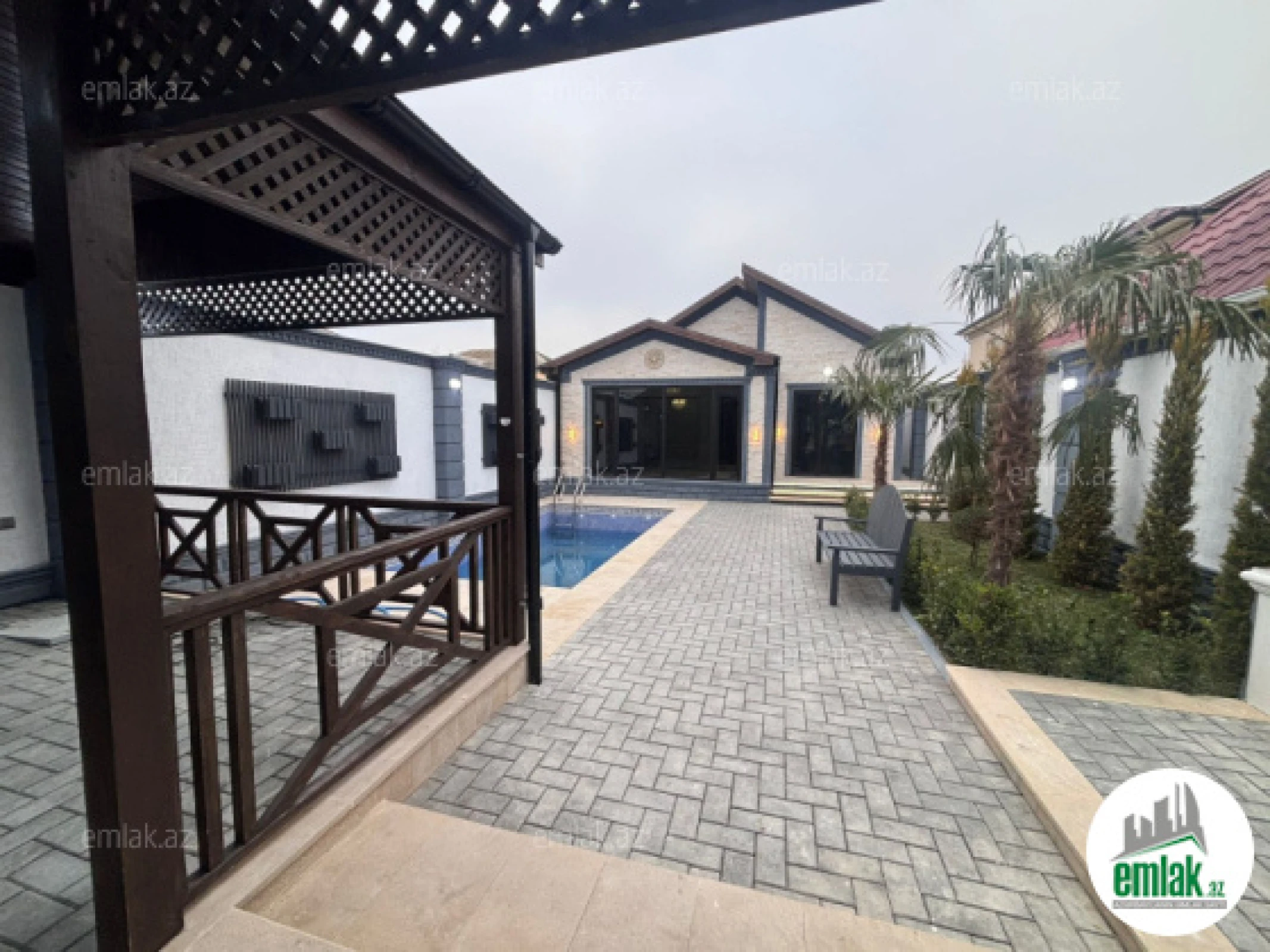 Satılır 4 otaqlı həyət evi 120 m²