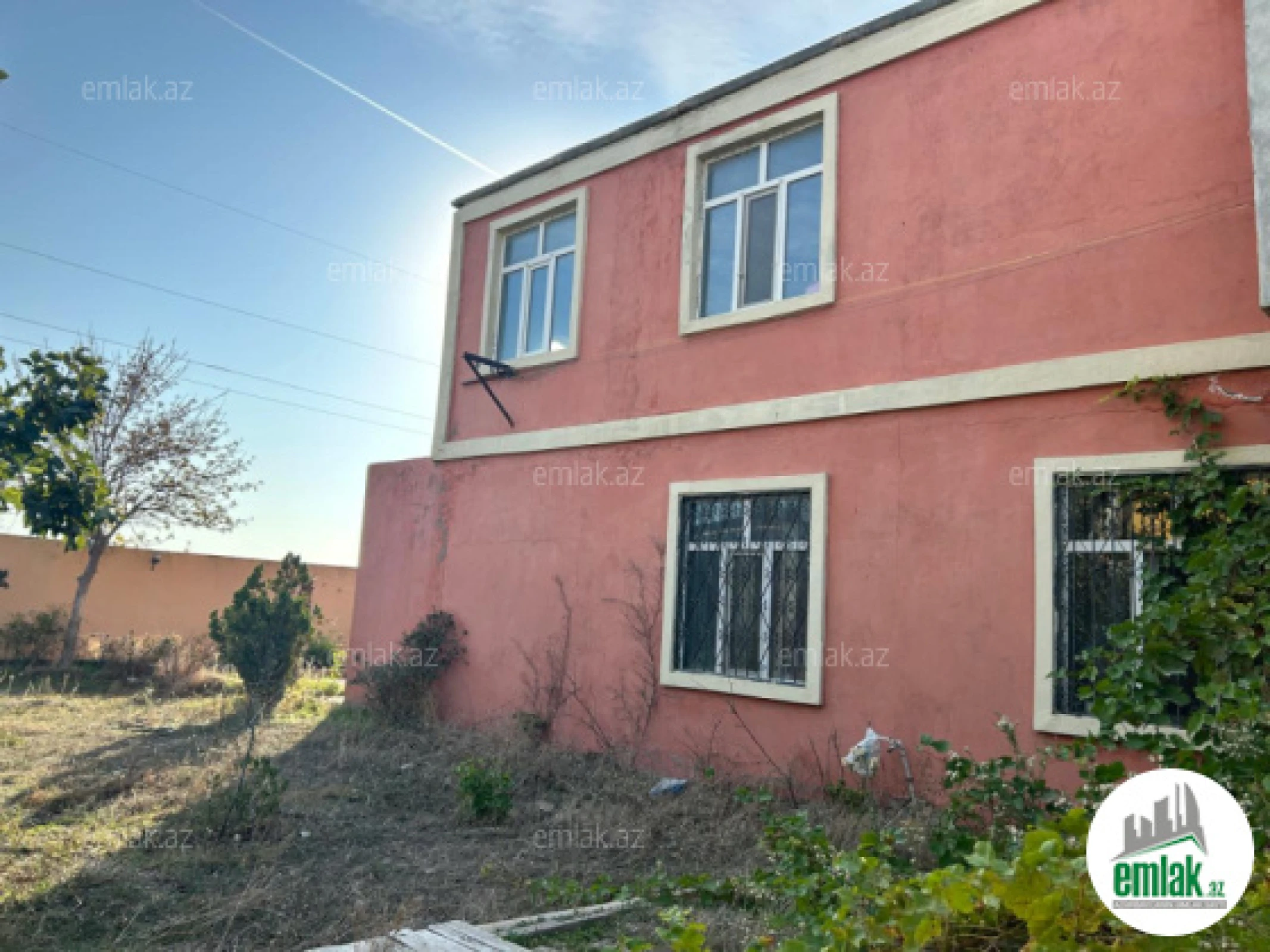 Satılır 7 otaqlı mənzil 320 m²