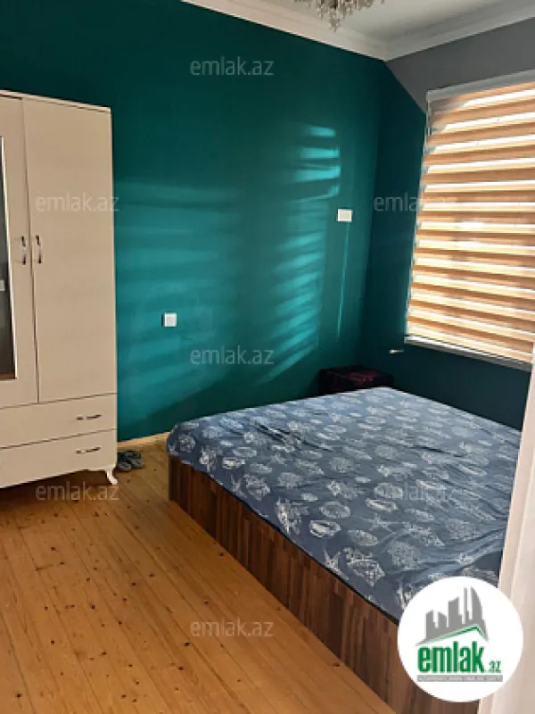 Satılır 7 otaqlı mənzil 320 m²