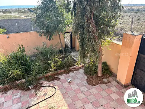 Satılır 7 otaqlı mənzil 320 m²