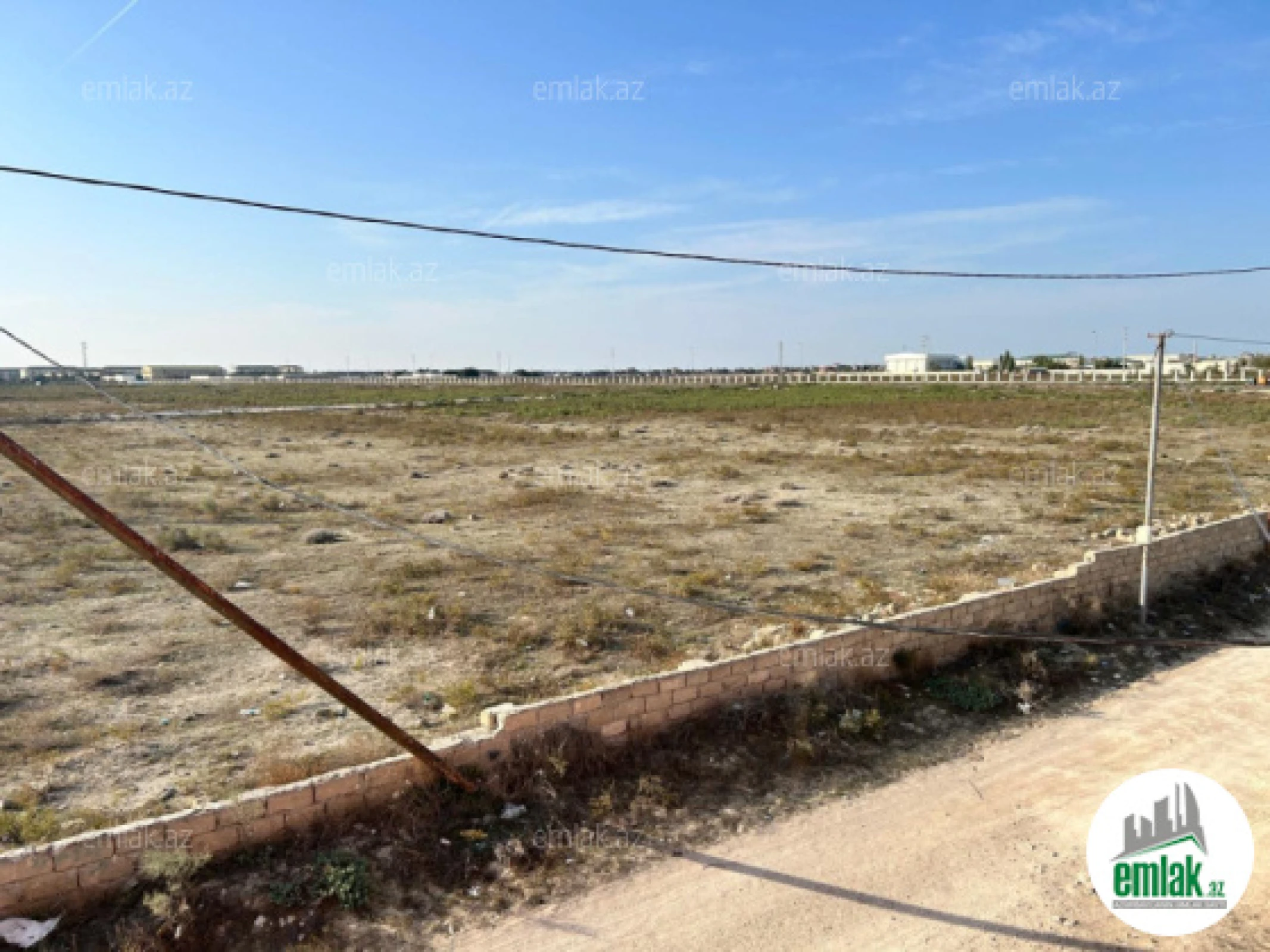 Satılır 7 otaqlı mənzil 320 m²