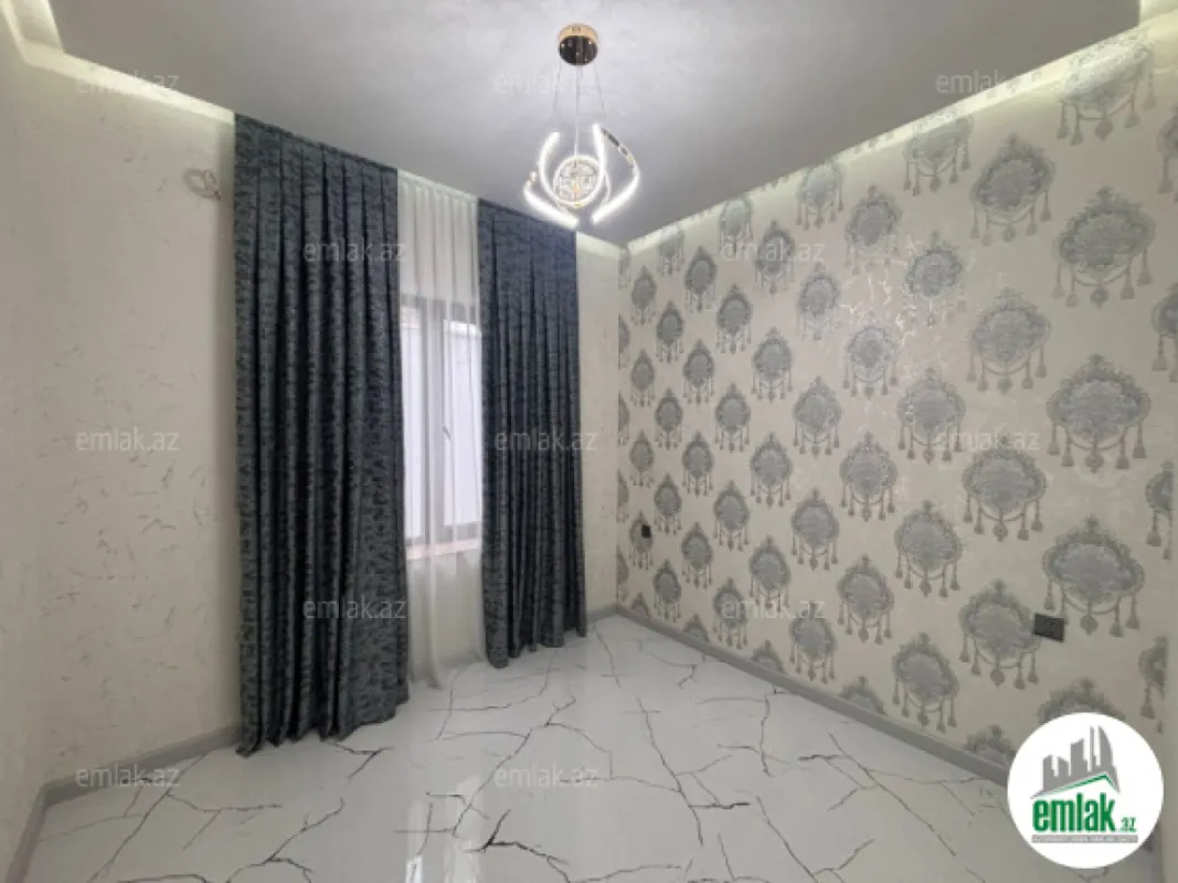 Satılır 4 otaqlı mənzil 110 m²