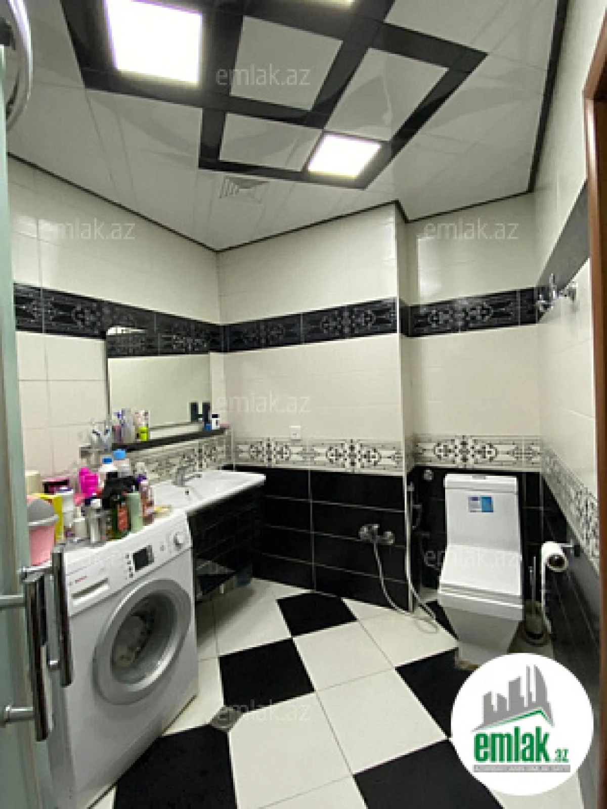 Satılır 3 otaqlı yeni tikili 90 m²