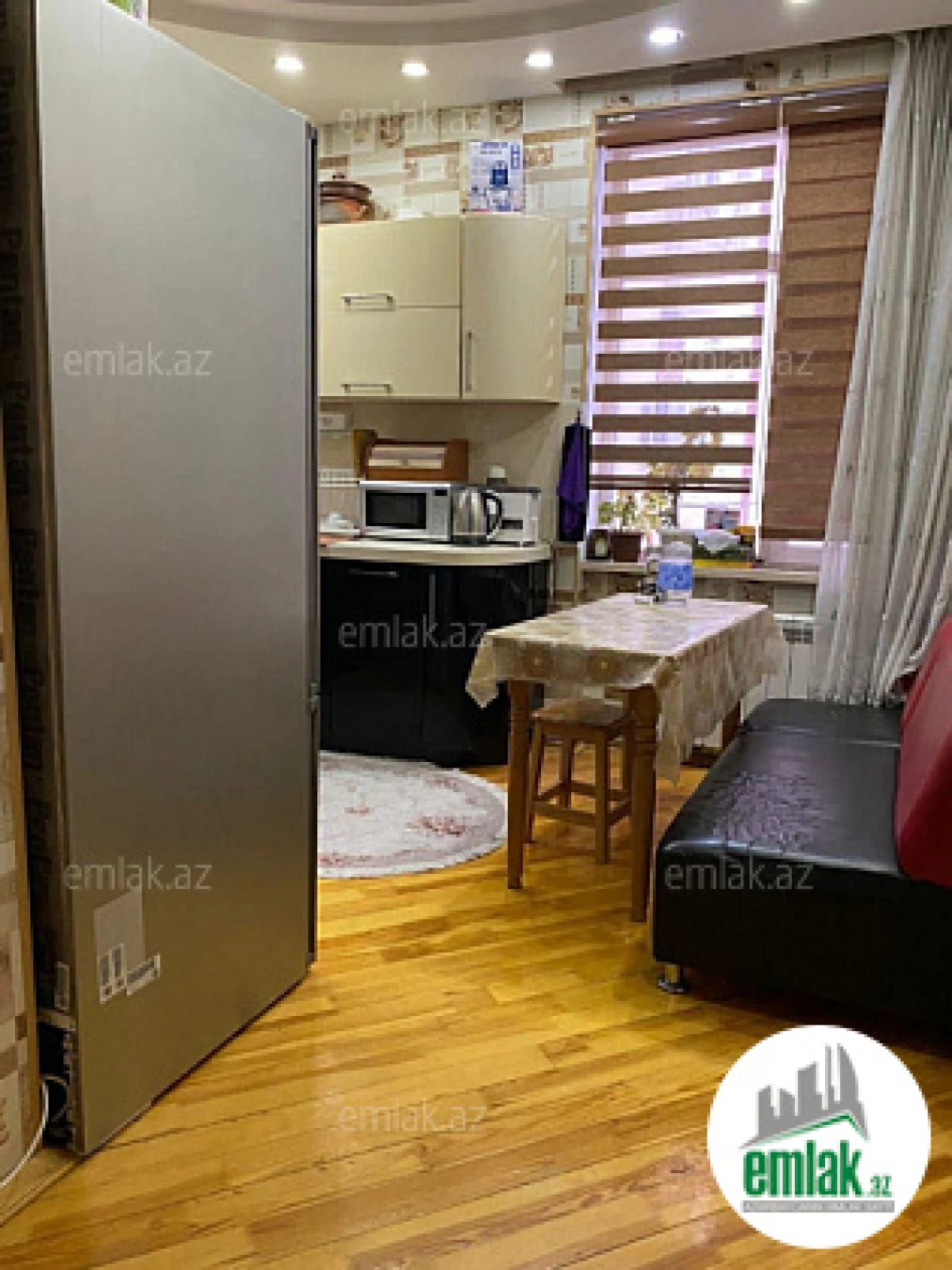 Satılır 3 otaqlı yeni tikili 90 m²