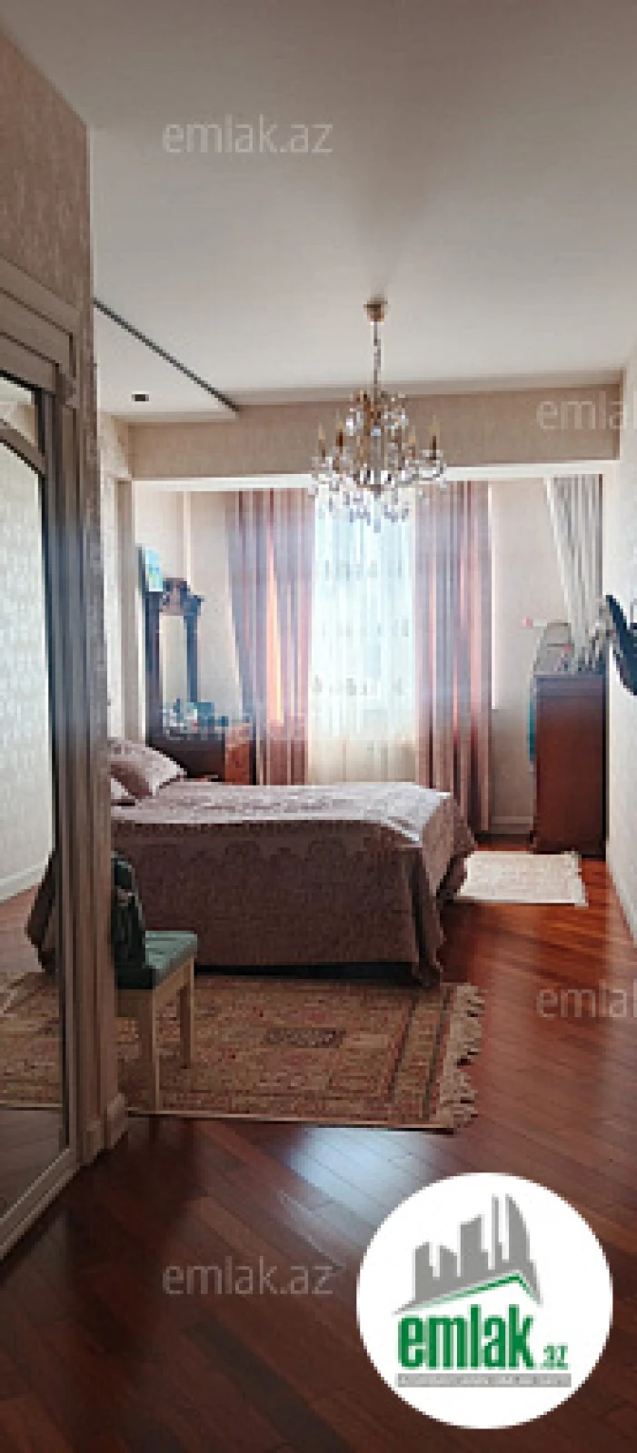 Satılır 3 otaqlı yeni tikili 155 m²