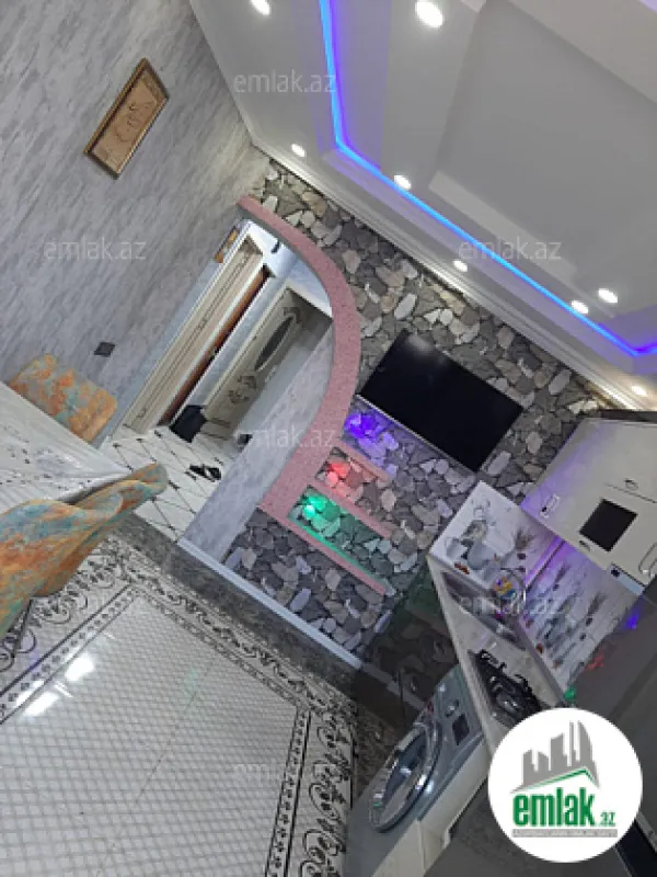 Satılır 2 otaqlı köhnə tikili 70 m²