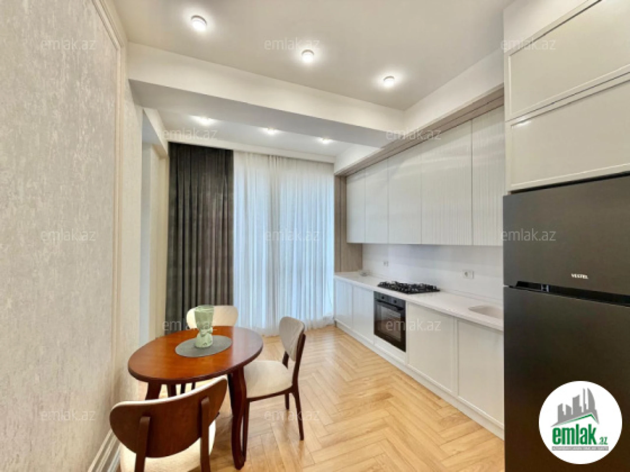 Satılır 3 otaqlı yeni tikili 100 m²