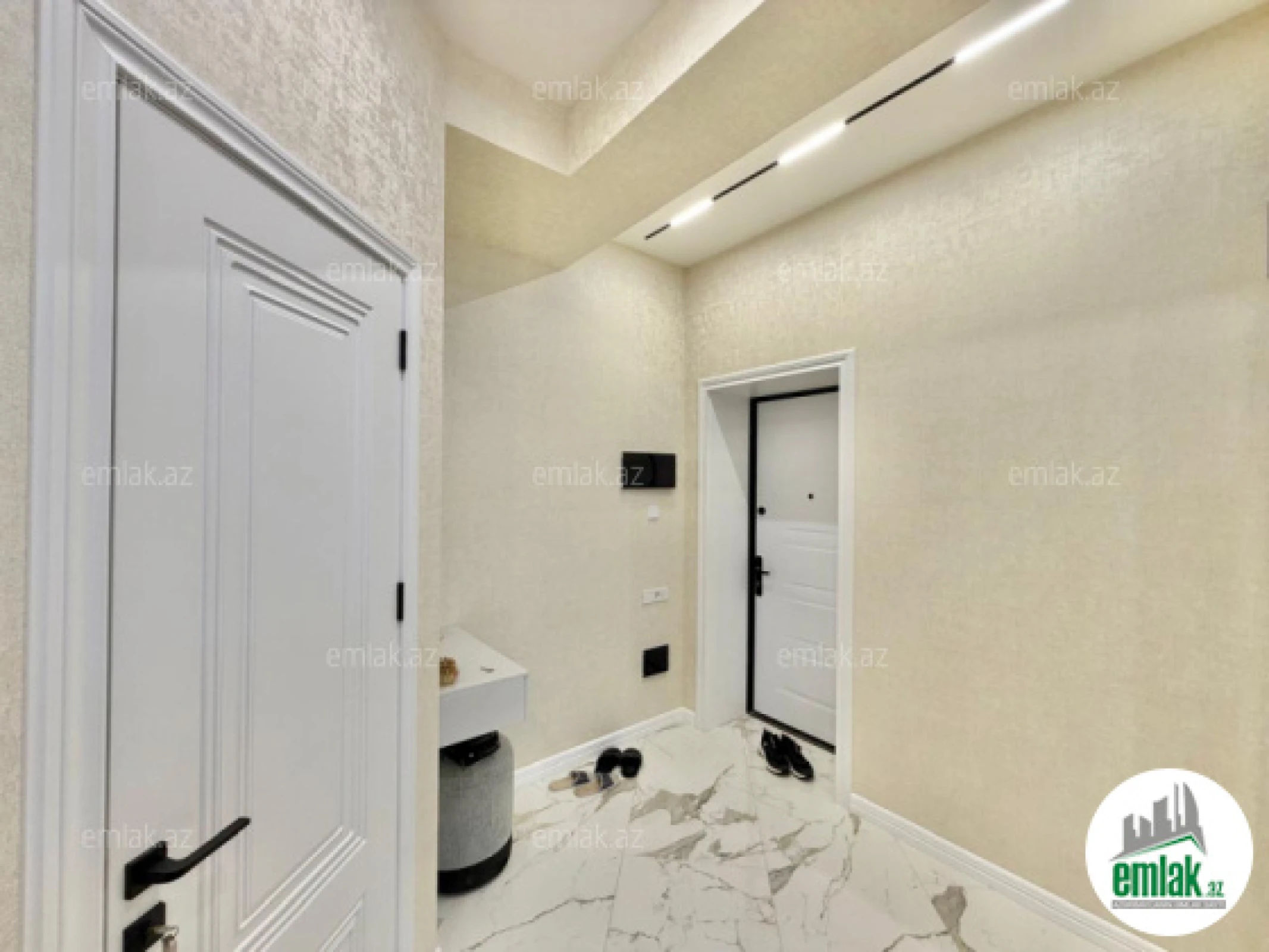 Satılır 3 otaqlı yeni tikili 100 m²