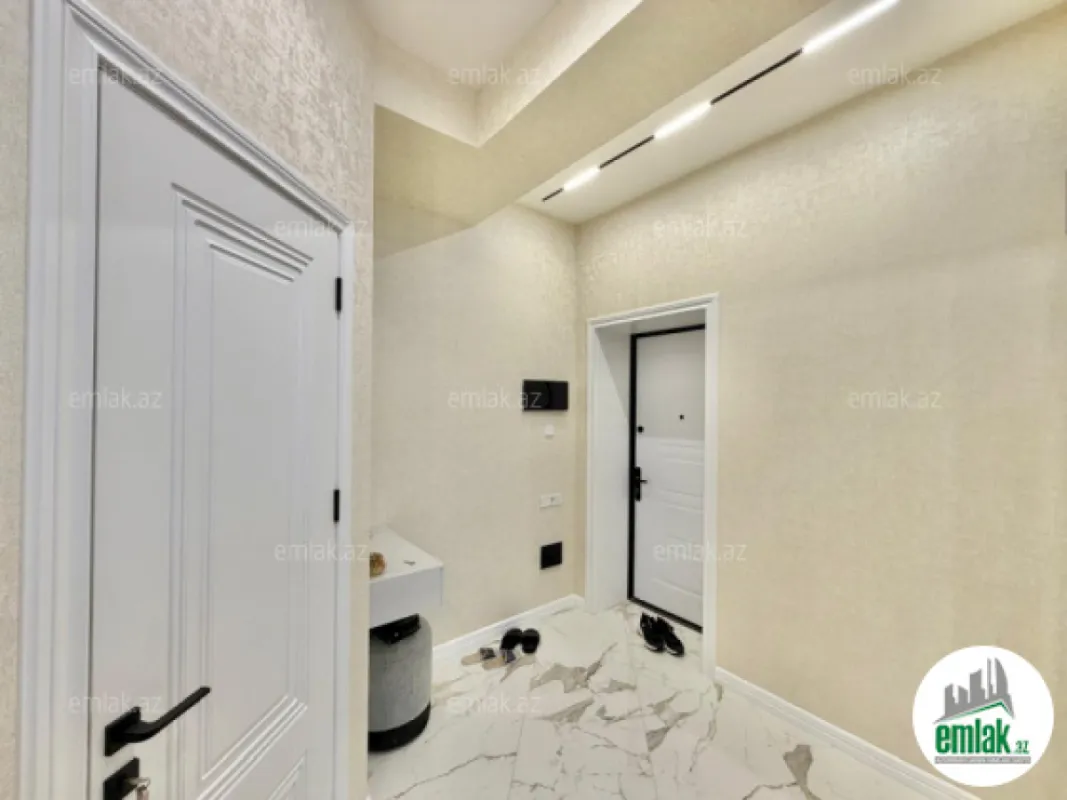 Satılır 3 otaqlı yeni tikili 100 m²