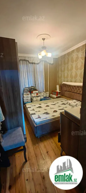 Satılır 2 otaqlı köhnə tikili 68 m²
