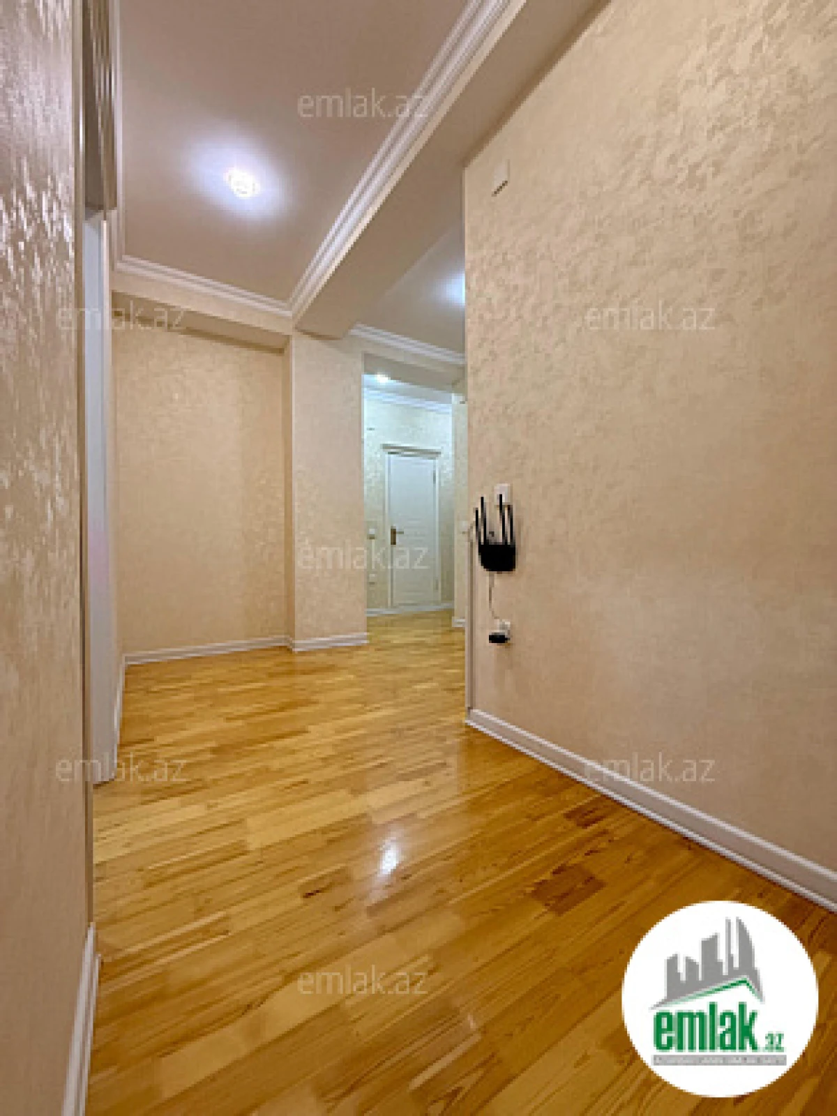 Satılır 2 otaqlı yeni tikili 93 m²