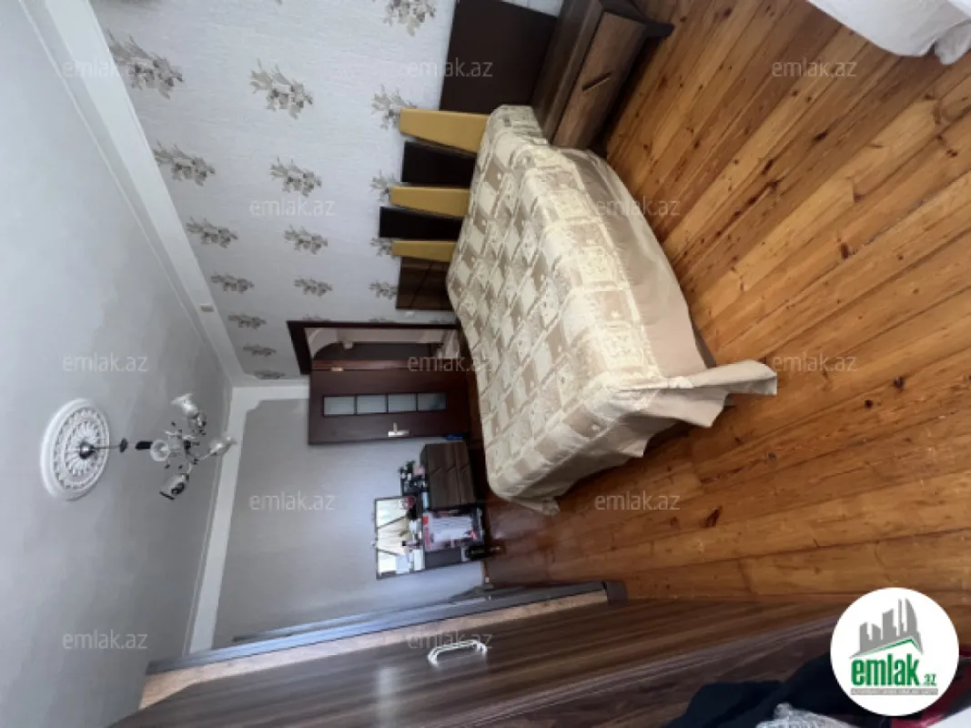 Satılır 3 otaqlı köhnə tikili 68 m²