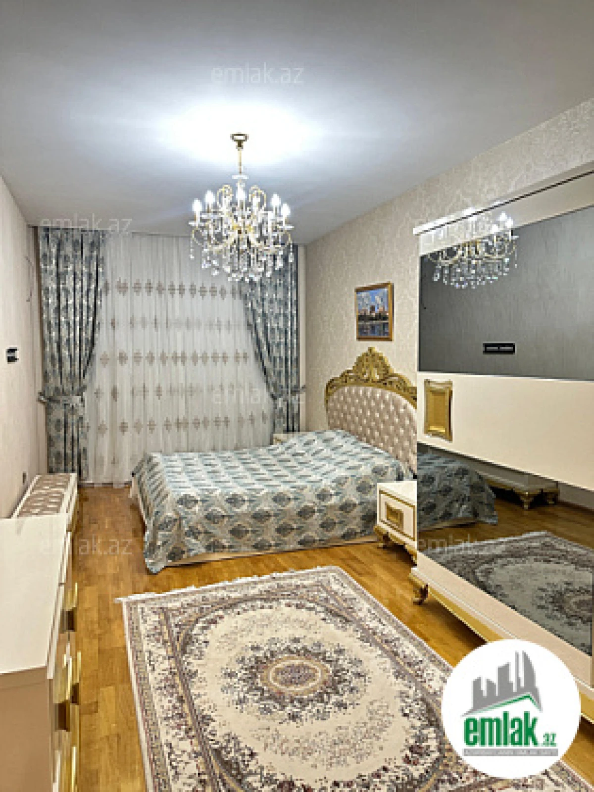 Satılır 5 otaqlı yeni tikili 245 m²