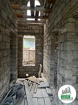 Satılır 2 otaqlı mənzil 75 m²