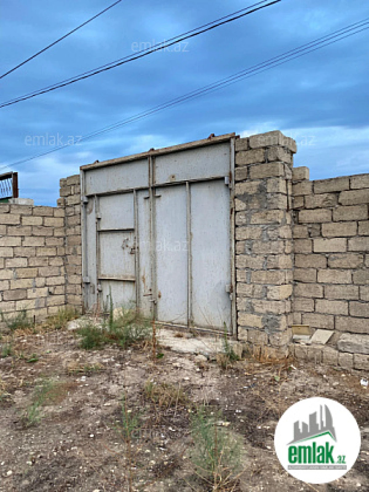 Satılır 2 otaqlı mənzil 75 m²