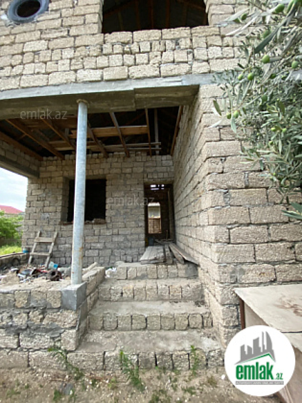 Satılır 2 otaqlı mənzil 75 m²