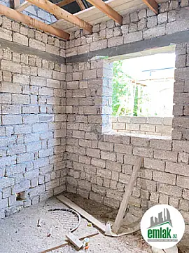 Satılır 2 otaqlı mənzil 75 m²