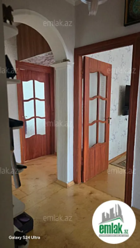 Satılır 3 otaqlı köhnə tikili 70 m²