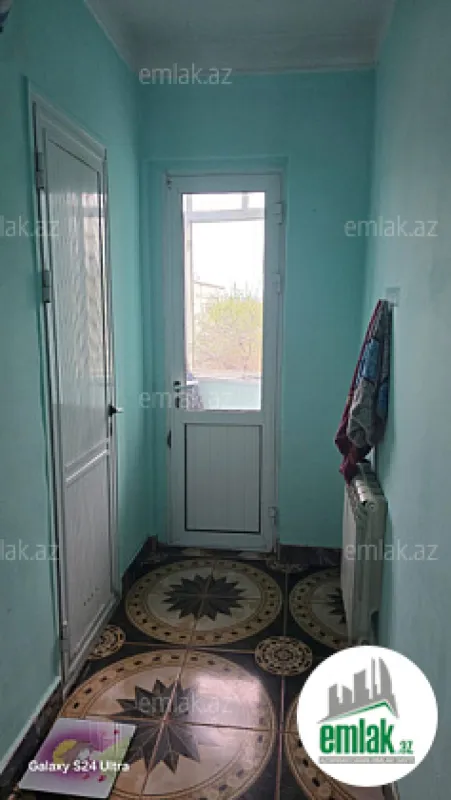 Satılır 3 otaqlı köhnə tikili 70 m²