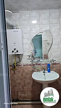 Satılır 3 otaqlı köhnə tikili 70 m²