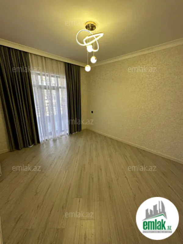 Satılır 5 otaqlı həyət evi 216 m²
