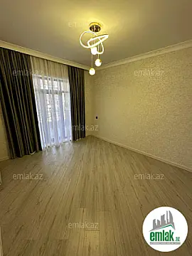 Satılır 5 otaqlı həyət evi 216 m²