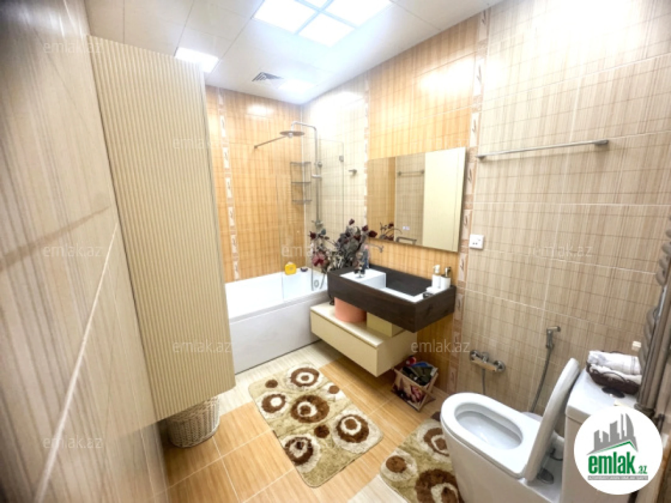 Satılır 4 otaqlı yeni tikili 125 m²