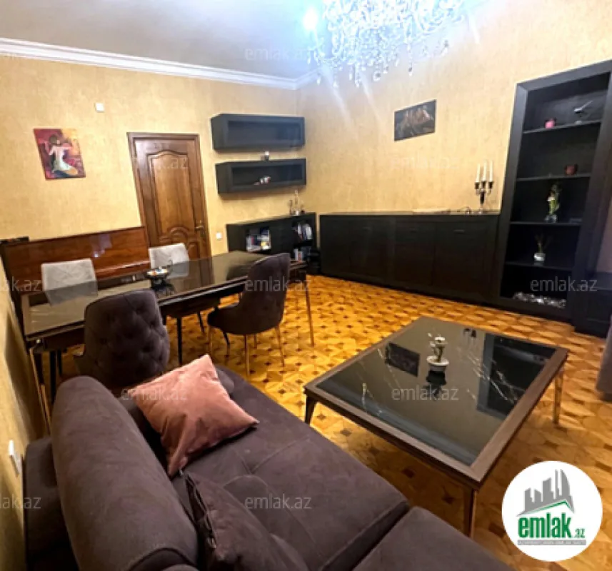 Satılır 4 otaqlı yeni tikili 125 m²