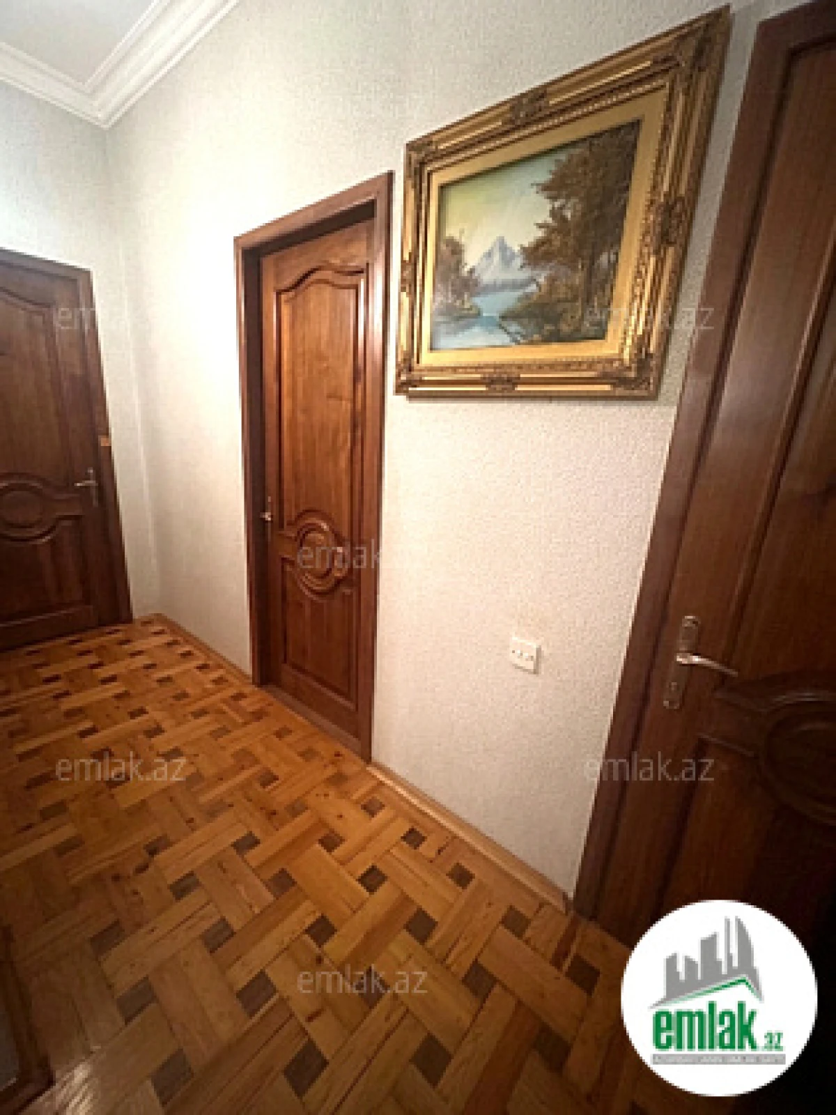 Satılır 4 otaqlı yeni tikili 125 m²